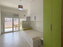 Shitet apartament 2+1 ne hyrje te Freskut!