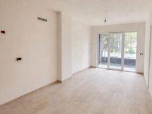 🏡 Shitet Apartament 1+1 – Golem, Durrës 🌊✨