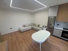 0682429333 apartament me qira në qendër të qytetit,