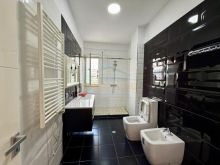 Shitet, Apartament 2+1+2 Ballkone ,Liqeni i Thate, Tirane