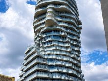 🏡 Shitet Apartament 1+1 – Tirana’s Rock ✨