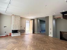 📌Vilë Moderne me Pishinë Private për Qira – Rolling Hills R