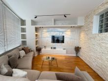 0693769552,Shitet, Apartament 2+1+2+ Verandë, Unaza e Re