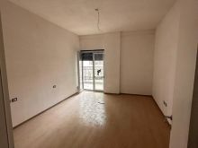 SHITET APARTAMENT 2+1+2 SAUK 205.000 EURO FH-72883