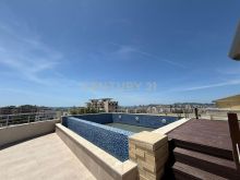 0682429333 Shitet Penthouse Luksoz me Verandë dhe Pamje