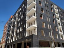 🌿🏡 Shitet Apartament 2+1 me Verandë në Ringside Residence!