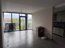 Apartament per qira me parkim tek Lake View
