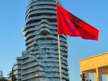069 479 2 476 SHITET APARTAMENT 1+1,TIRANA S ROCK