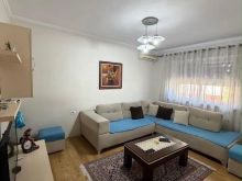 JEPET APARTAMENT ME QERA 1+1 SHKOLLA E BASHKUAR