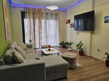 JEPET APARTAMENT 2+1+2 ME QIRA – Liqeni i Thatë (pranë Radis