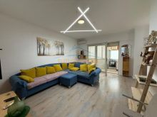 Shitet, Apartament 3+1+2+ Post Parkimi, Liqeni i Thatë, Tira
