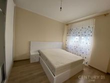 Japim me qira apartament 2+1 tek Liqeni i Thatë.
