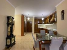 SHESHI WILLSON , APARTAMENT 2+1 ME QIRA