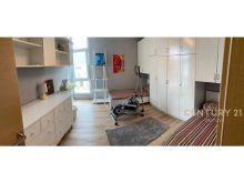 JEPET ME QIRA APARTAMENT 2+1 TE ISH EKSPOZITA