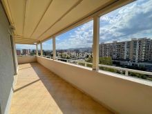 JEPET ME QIRA APARTAMENT 2+1+2 ME VERANDE NE ASTIR, UNAZA E