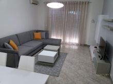 ME QIRA SUPER APARTAMENT 2+1+2 PRANE QENDRES SE TIRANES!!