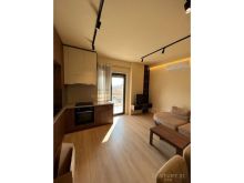 Jepet me qira apartament 1+1 me post parkimi në qendër të Ti