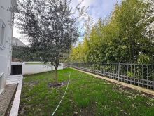 VILE MODERNE ME PISHINE PER QIRA NE ROLLING HILLS RESIDENCE