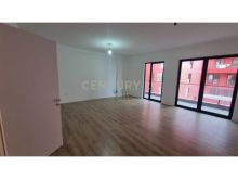 Jepet me qira apartament 3+1+2 tek kompleksi Arlis,Farmacia