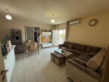 Shitet Apartament 3+1 me Verandë në Plazh, Durrës !!