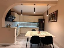 Apartament 2+1 Me Qira në Komunën e Parisit, Rruga Medar Sht