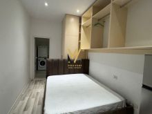 JEPET GARSONIERE 48 M2 ME QERA TE RR.BARRIKADAVE 42.000 LEKE