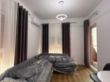 JEPET APARTAMENT ME QERA 1+1 ALI DEMI