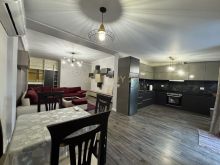 JAPIM ME QIRA APARTAMENT 1+1 ME VERANDE!