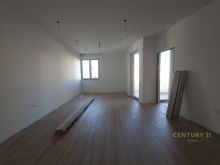 JEPET ME QIRA APARTAMENT 2+1+2, PRAPA AMBASADËS AMERIKANE !!