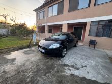 Fiat grande punto 3800€