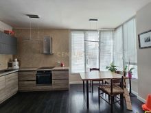 EKSKLUZIVE! SHITET APARTAMENT 2+1 NË RR. \"DRITAN HOXHA\"