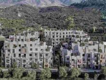 Vlore- Radhimë, Shitet Apartament 2+1+Verand, Pages me Keste