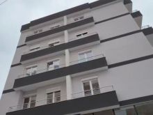 Shitet apartament 3+1+2+2 (ballkone), Durrës
