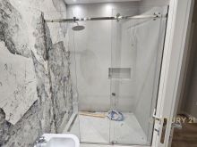 SHITET APARTAMENT 2+1+2+ POST PARKIMI TE \"XHELUKSI\" LIQENI I