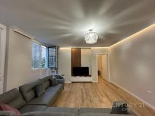 Apartament 2+1 me qira Prane Kompleksit Delijorgji !
