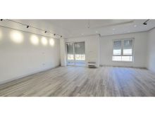 Apartament 3+1+2 per shitje tek \"Komuna e Parisit\"