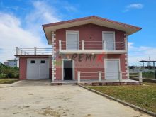 🏡 SUPER VILË LUKSOZE ME QERA – SHËNAVLASH, DURRËS