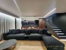 Dupleks 3 Dhoma Gjumi në Katin 12 tek Tirana Garden Building