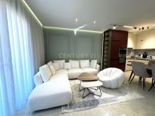 JAPIM ME QIRA APARTAMENT 2+1+ POST PARKIMI NE UNAZE TE RE!