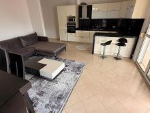 SHITET APARTAMENT 3+1+2 PRANE MUZEUT TE DESHMOREVE, DURRES