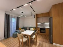 APARTAMENT ME QIRA 1+1 QENDER , RRUGA E KAVAJES