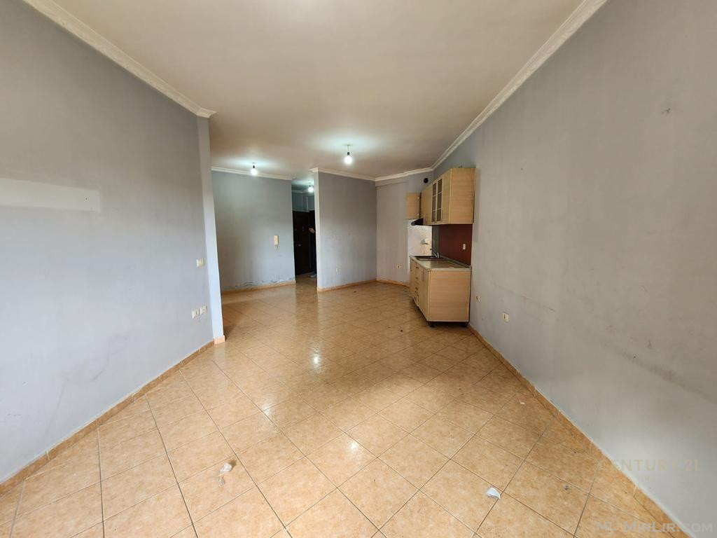 SHITET APARTAMENT 2+1+2 TEK RRUGA ELBASANIT!