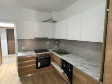 APARTAMENT ME QERA 2+1 5 MAJ 550 EURO FH-74173