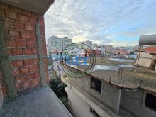 Shitet ,apartament 2+1 ne faze ndertimi, tek Rrota e Kuqe,Du