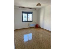 Jepet me qira, Apartament 2+1, pranë autobusave të Shijakut,