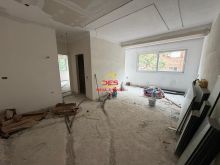 ⛪🏡 SHITET APARTAMENT 2+1 PRANË KISHËS ORTODOKSE, VLORË.