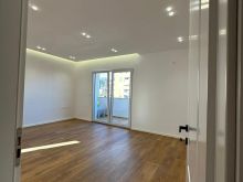 SHITET APARTAMENT 2+1 BULEVARDI ZOGU I PARE