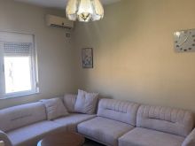 Jepet me qera apartament 2+1, Stacioni i Trenit, Durrës