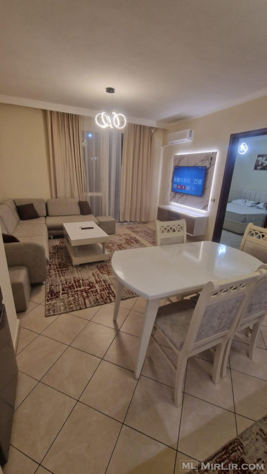 JEPET APARTAMENT ME QERA 1+1 ASTIR