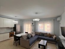 APARTAMENT ME QERA 2+1 QENDER 100.000 LEKE FH-77487